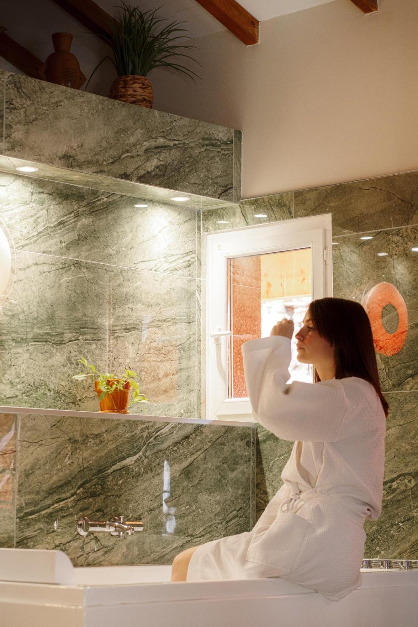 Appart Hotel Le 8 La Suite & Spa - Parking Gratuit - Mâcon Eksteriør bilde